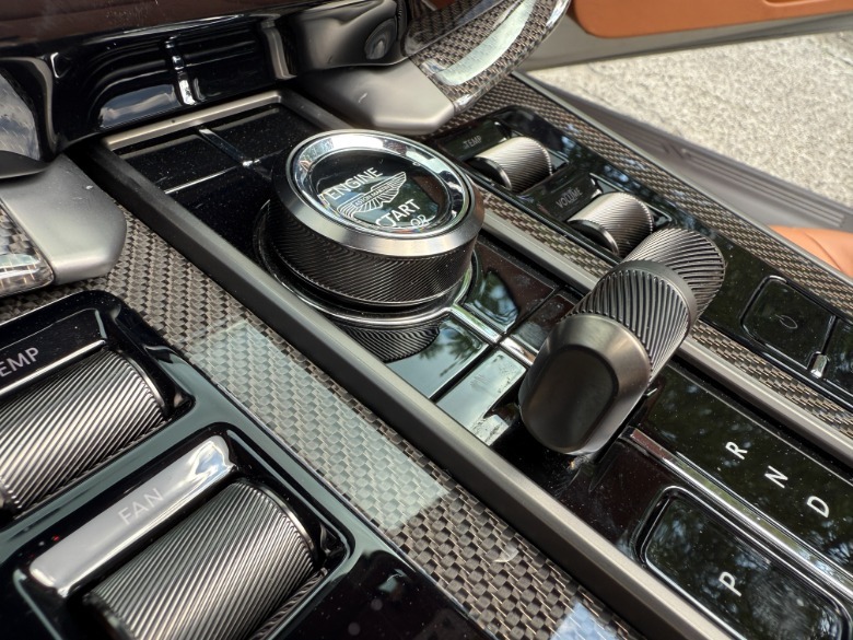 2026 Aston Martin Vanquish Volante